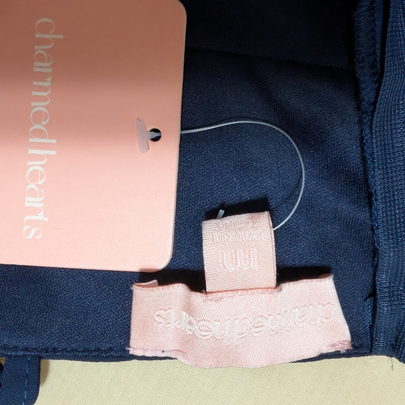 Elegant Navy Blue Pleated Dress - Picture 5 of 5